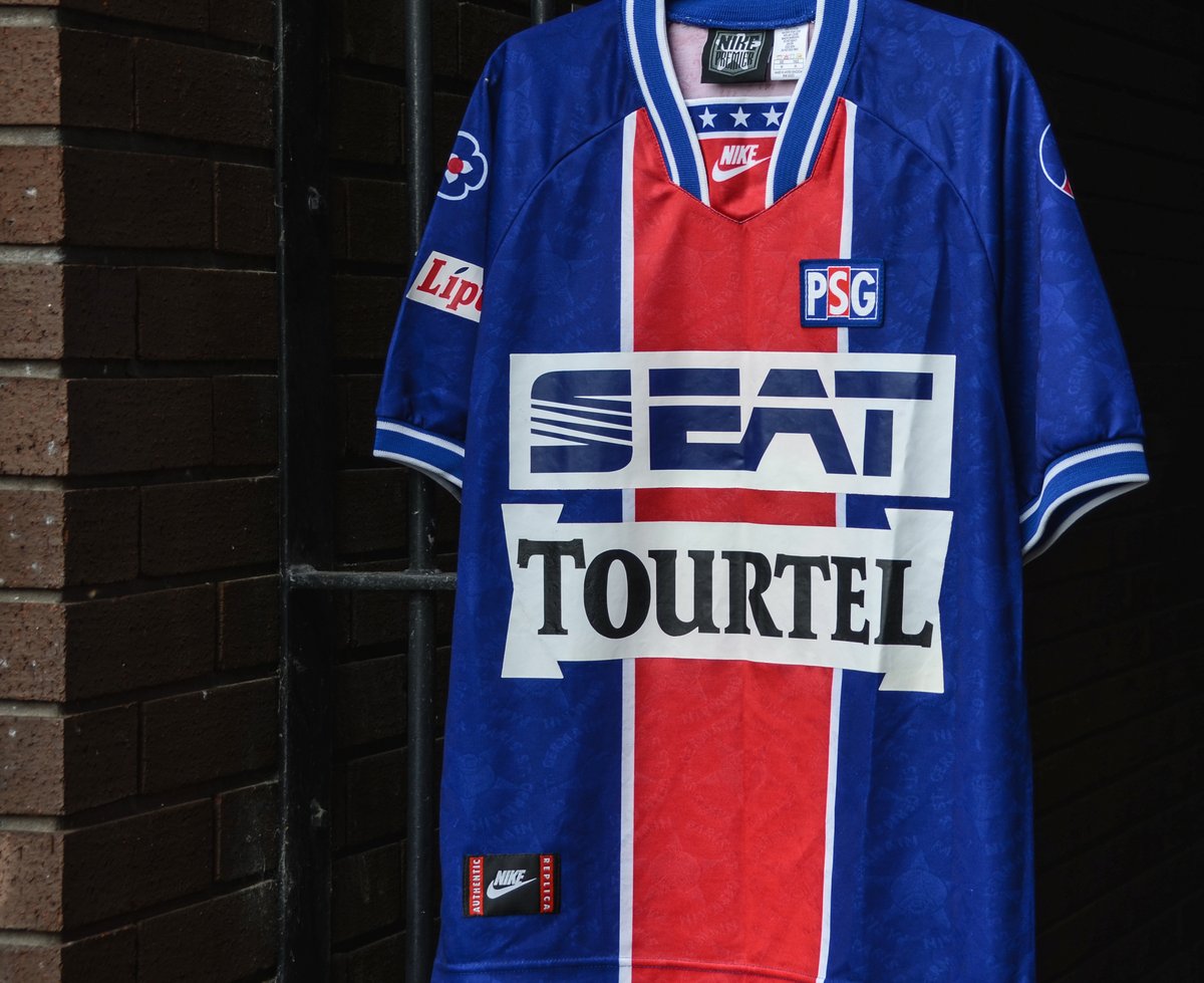 Paris Saint-Germain 1994-95 home shirt 