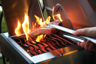 NapoleonProduct's tweet photo. 🔥10 Secrets to being a better BBQ-er ➡️ https://t.co/dCScQSPXvK #napoleongrill #barbecue #tips #BBQ https://t.co/P2rKryzdjD
