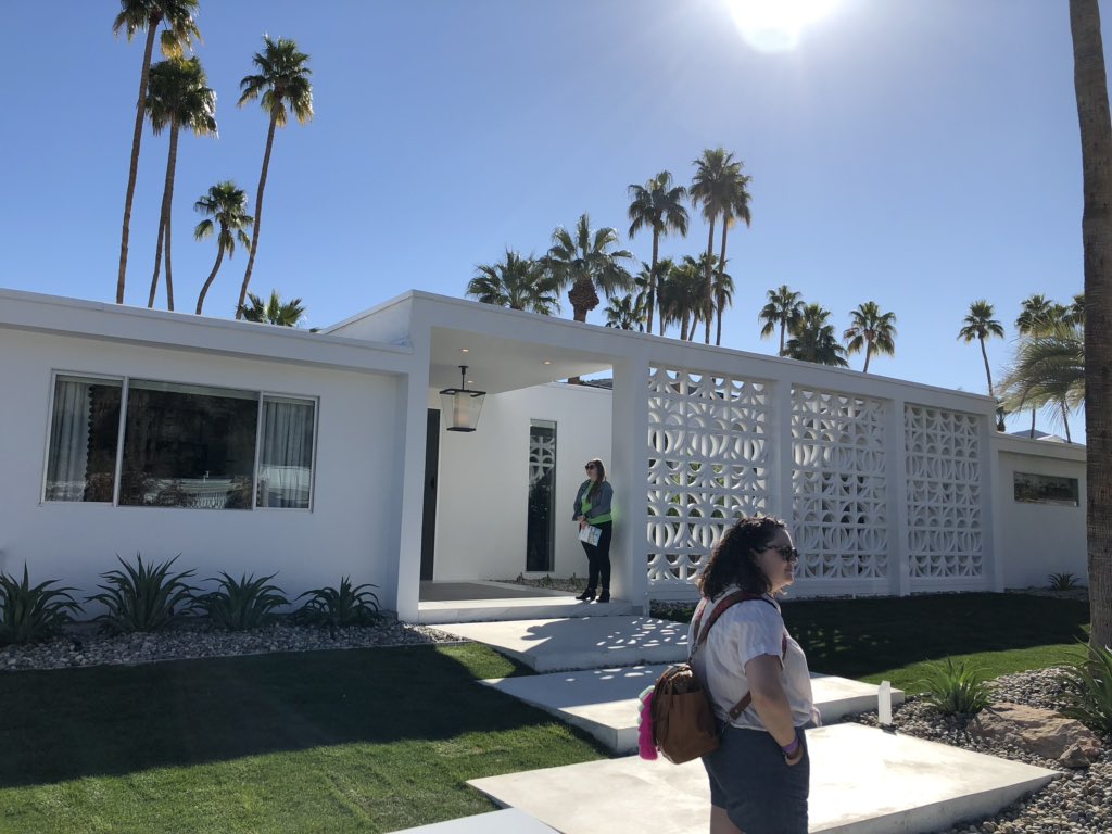 larryhygh's tweet photo. #ModernismWeek Home Tour! #ChristopherKennedyCompound https://t.co/3zEpr5jliD