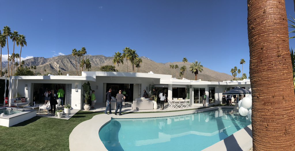 larryhygh's tweet photo. #ModernismWeek Home Tour! #ChristopherKennedyCompound https://t.co/3zEpr5jliD
