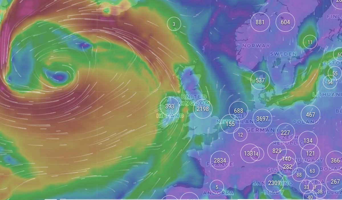 Part two of Wills thoughts on 'making the most of the weather' check it out ya'll, there are heaps of handy hints in here. How to use a forecast to have the best possible day out adventuring. 
<a href="/coordinatorsais/">sais coordinator</a>  <a href="/visitsnowdonia/">Snowdonia National Park</a>  @MtnTraining 
ow.ly/Os0230nAxiM
