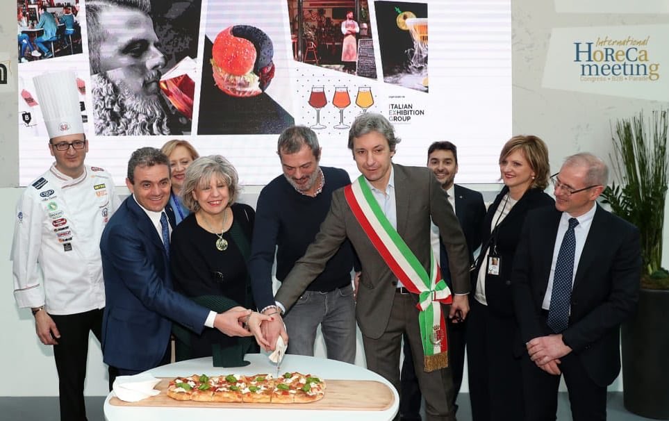 Dal 2020 #BeerAttraction diventa “Beer&amp;Food Attraction”.

Anticipando la crescita del settore, sempre più business e internazionale, la manifestazione di Italian Exhibition Group guarda già al futuro.

informacibo.it/dal-2020-beer-…