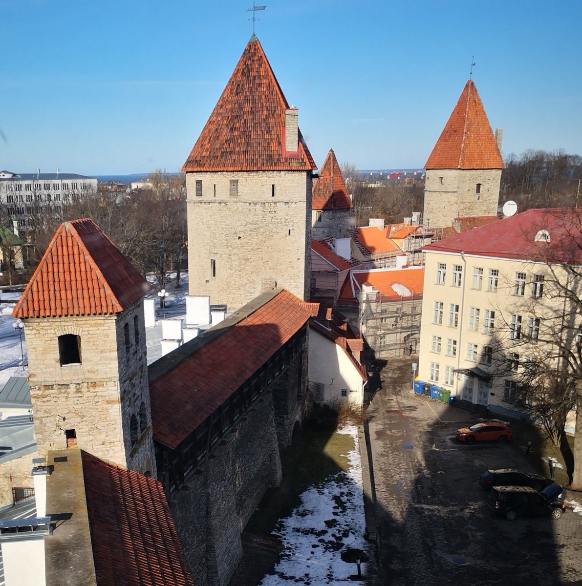 bignutbrown's tweet photo. #Tallinn, #Estonia is a #gem with #medieval old town - city walls, great churches, cute lanes. Stay a few nights! 😊 https://t.co/xE2xbAGiGf