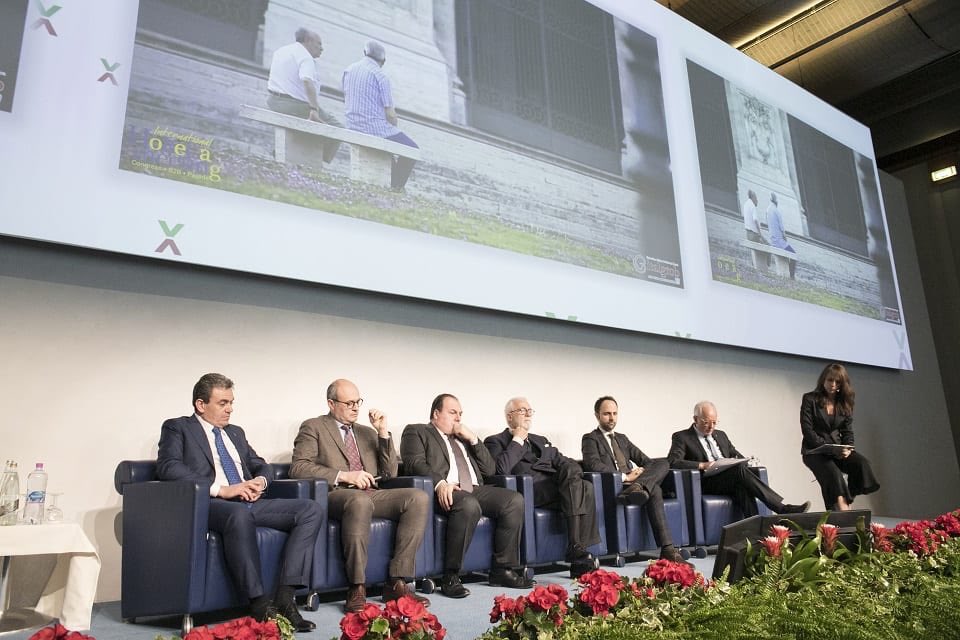 Il futuro dell’Ho.re.ca. riparte da Rimini.

L’incontro di Italgrob dedicato al fuoricasa, un settore cresciuto del + 2,8% nel 2018.

informacibo.it/il-futuro-dell…