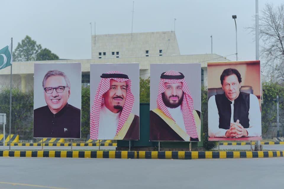 Badermasaker's tweet photo. A warm welcome from Islamabad today as our Crown Prince Mohammed bin Salman arrives to solidify the strong bond between our two nations. #CrownPrinceinPakistan
#ولي_العهد_في_باكستان https://t.co/kCvO85MMfj