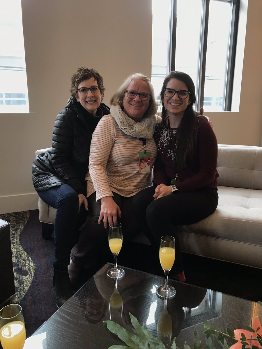 unveiledevent's tweet photo. Cheers! Mimosas and modeled gowns by M.Elizabeth at @HotelIvyMpls #VIP #UnveiledEvent https://t.co/1Vo3lW9w3Q