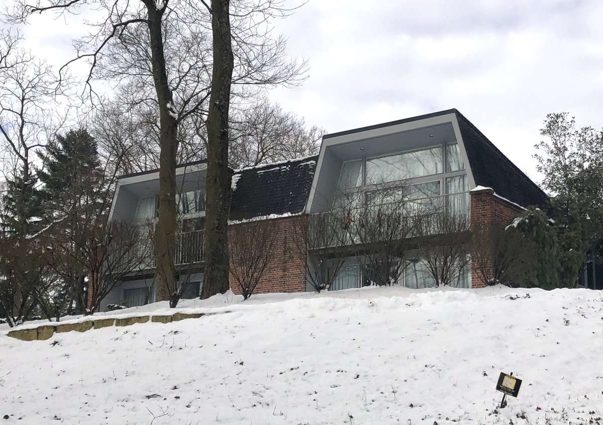 W. Byron Ireland was another major figure of Columbus modernism—he started his own firm here after working with Eero Saarinen in Detroit. This is the house he built for himself in Upper Arlington in 1962: