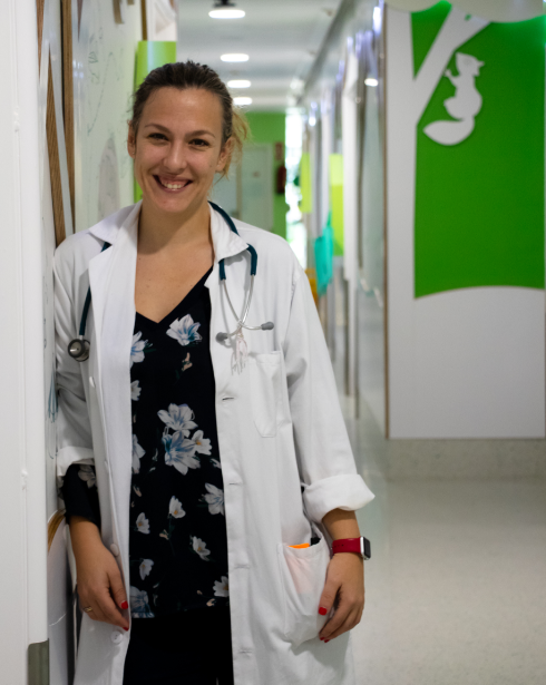 FundacionCaico's tweet photo. Desde Caíco queremos dar las gracias a todos los profesionales como Blanca Herrero, que trabajan día a día con nuestros niños y sus familias para facilitar todo el proceso de tratamiento . Sin vuestra dedicación, nada sería lo mismo. 
.
.
.
#Hospital #Colabora #Caico #Fundacion https://t.co/a4GhMHngn3