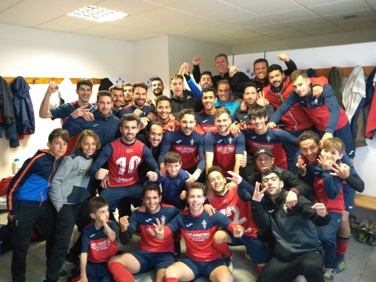 Final en Usagre.

CD Usagre 3-0 UD Bienvenida

⚽️<a href="/Javier_rubio3/">Javier Rubio</a> 
⚽️@Johny17mil 
⚽️<a href="/sanchez_mesut/">Sánchez S1Ö </a> 

3 puntos más que sumamos en el derbi. Gran trabajo de todos y gracias a la afición por estar siempre ahí.
Disfrutamos de buen fútbol y de un gran ambiente.

#VamosÚrsaros
#VamosCDU