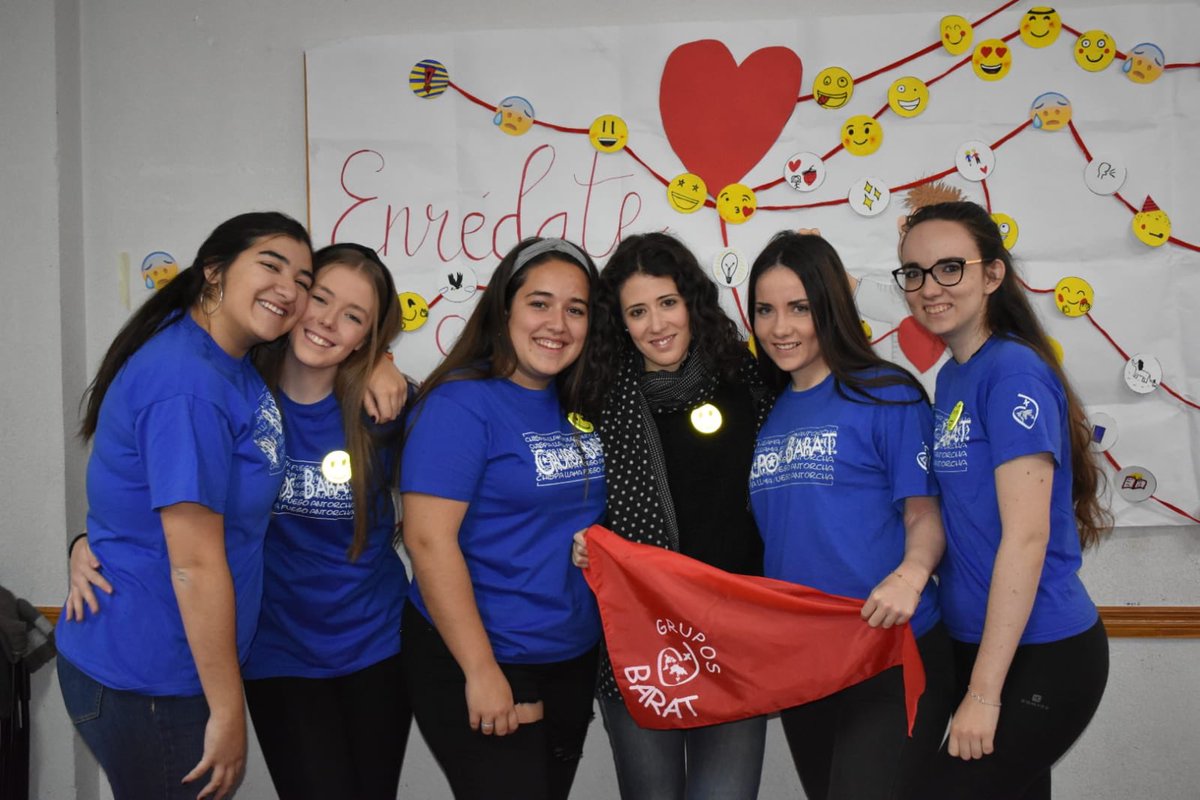 CSC_Granada's tweet photo. La coordinadora y algunas de las animadoras de los Grupos Barat ✨🔥 han estado de formación en Collado Mediano (Madrid) durante el finde con otros coles de España. @SCElValle @cscchamartin @SagCorPamplona Compartir, crecer como persona y vivir momentos de amistad inolvidables. https://t.co/xXokwLtlMu