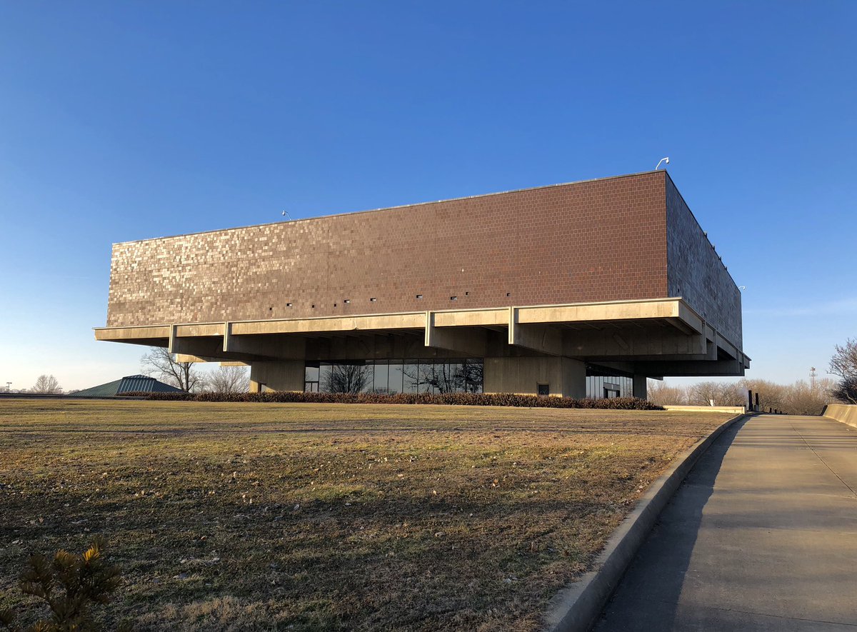 The building was featured on the July ‘71 cover of Architectural Record, which hailed the building as “no doubt the most architecturally significant public structure built in Ohio since the State Capitol.”