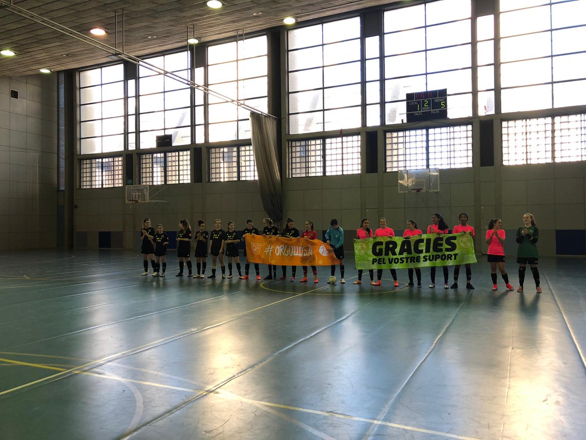 aebellsport's tweet photo. #aebff #aeb1602 El juvenil recibe al Vilatorrada.
Partido intenso, donde las nuestras  dan la cara y se empieza a ver el trabajo desde inicio de temporada. Seguimos fallando mucho arriba y nos sigue costando llegar, pero esta es la actitud para seguir. 
Resultado: 0- 3 https://t.co/kJs0E1hE7J
