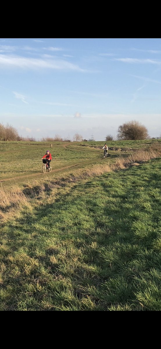 Robert7Saunders's tweet photo. Delightful afternoon taking Jessica and her friend Freya, out on our bikes Geocaching in Fryston Country Trails.   4 Geocaches found and 6 miles ridden. #geocaching #fryston #frystoncountrytrails https://t.co/YE08j9bXel