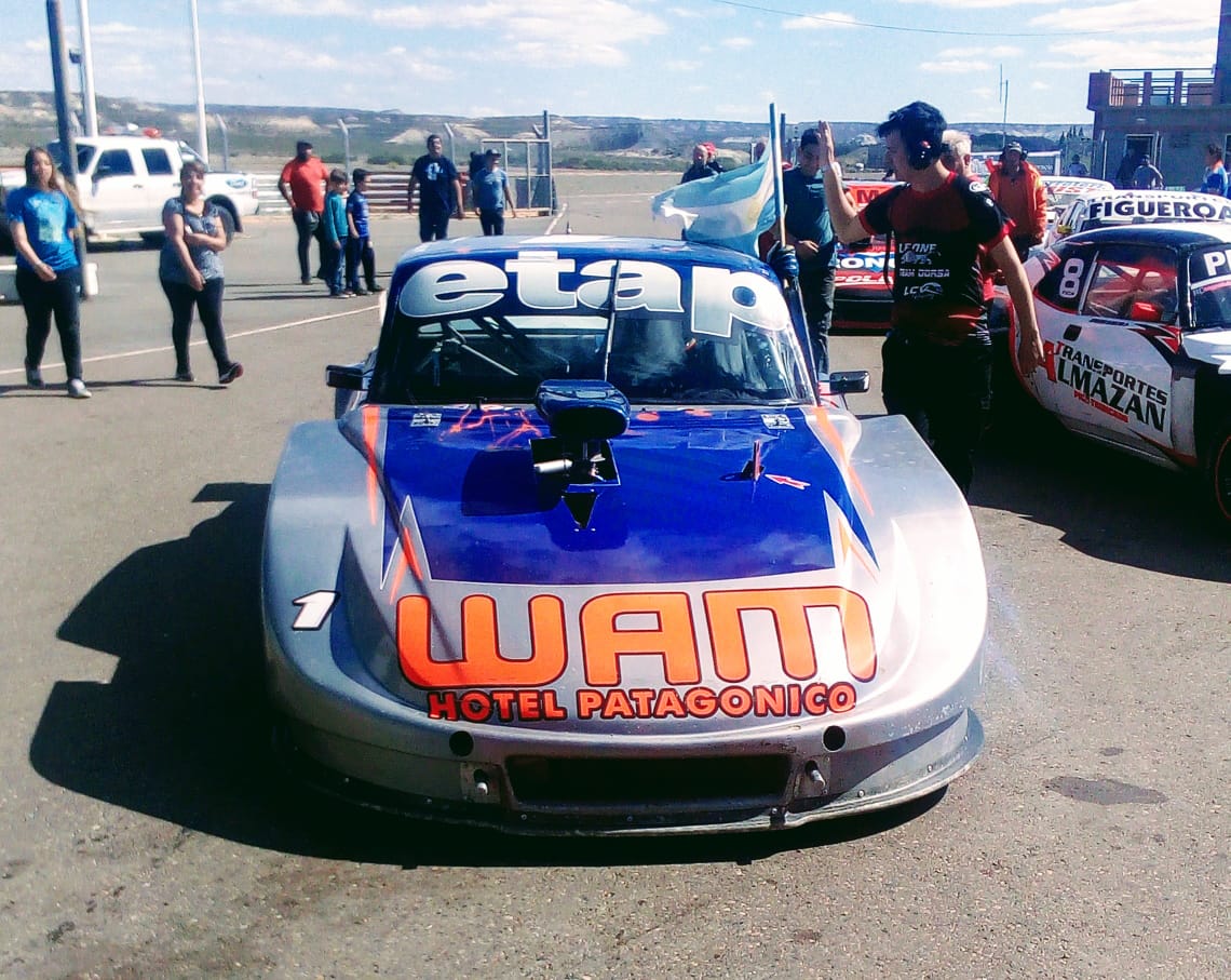 asocmaryvalle's tweet photo. 18 días para la vuelta del campeonato 2019 de automovilismo de pista. El regreso del #TCPatagonico y las cuatro categorías #Gol #R12 #TP1100 y #TCAustral. #MaryValle #Trelew #Chubut2019 . 8-9 y 10 de marzo. https://t.co/ZHxR5kcdrA
