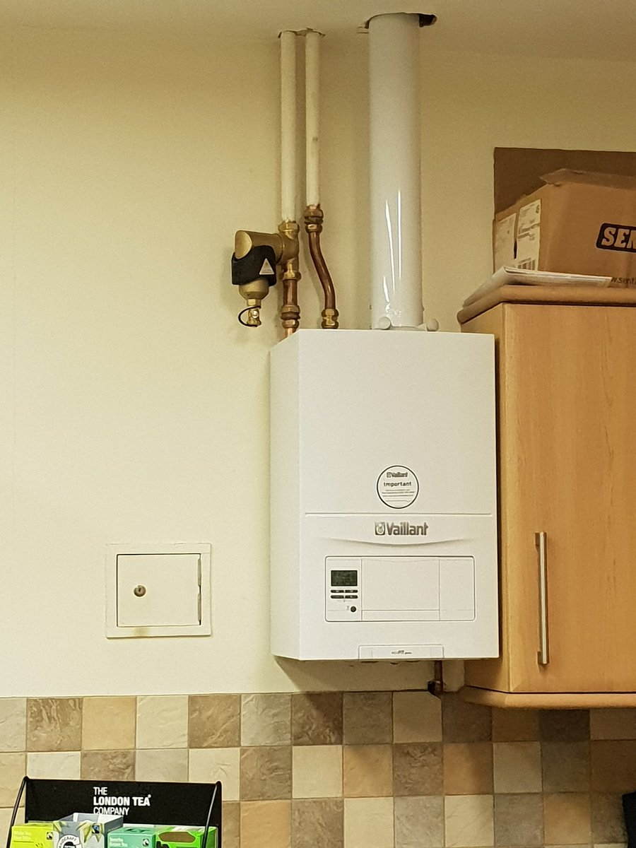 resolveheating's tweet photo. Full boiler  installation completed within 48 hours of call out, for our local church. 
Comes with 10year warranty. 
Complete with vaillant full protection kit. 
Supplied by willbond. https://t.co/YvT872V4DR