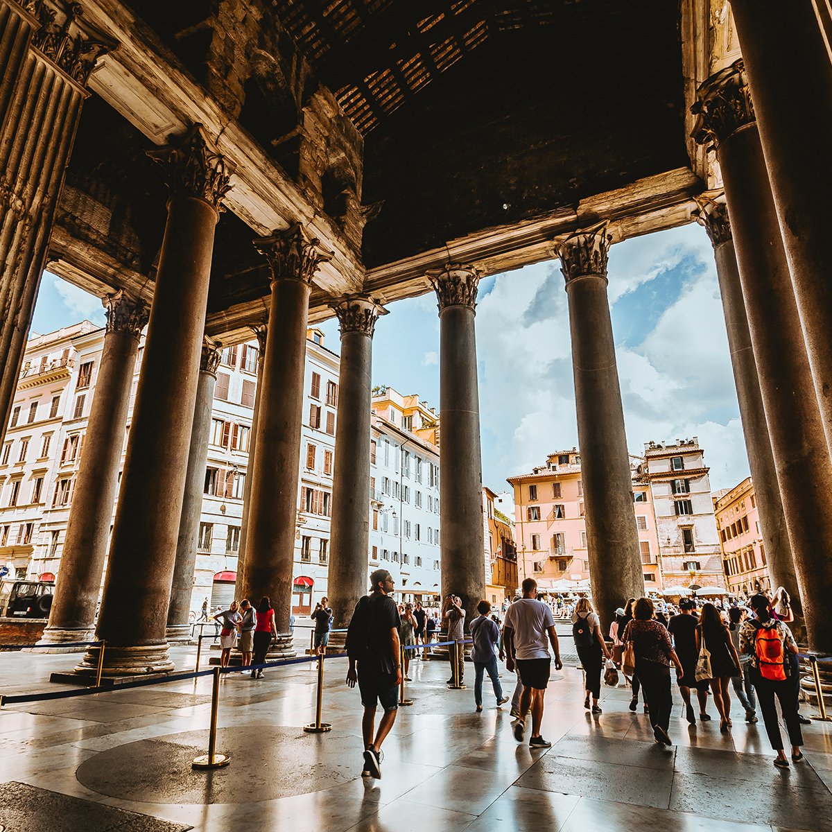 Trabber's tweet image. ¿Te apetece una escapada #Roma? 🍝

Descubre las mejores ofertas para viajar barato a la Ciudad Eterna 😉✈️ #FelizFinde trabber.es/vuelos-a-roma-…