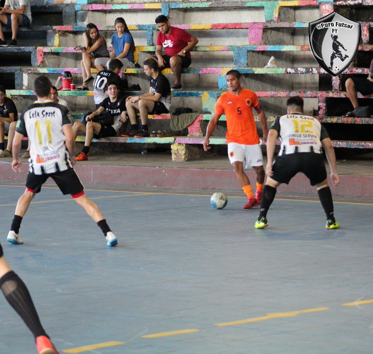 Purofutsalpy's tweet photo. Exa San Pablo - Fecha 2
✔️ 4to Partido
El equipo Parceros venció a Holanda por 1 a 0 con el gol de: 

- @Holanda010ExaSP: 0

-Parceros: Ivan Escurra
#PuroFutsalPY https://t.co/Zaa59FX5Ep