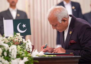 View image on Twitter