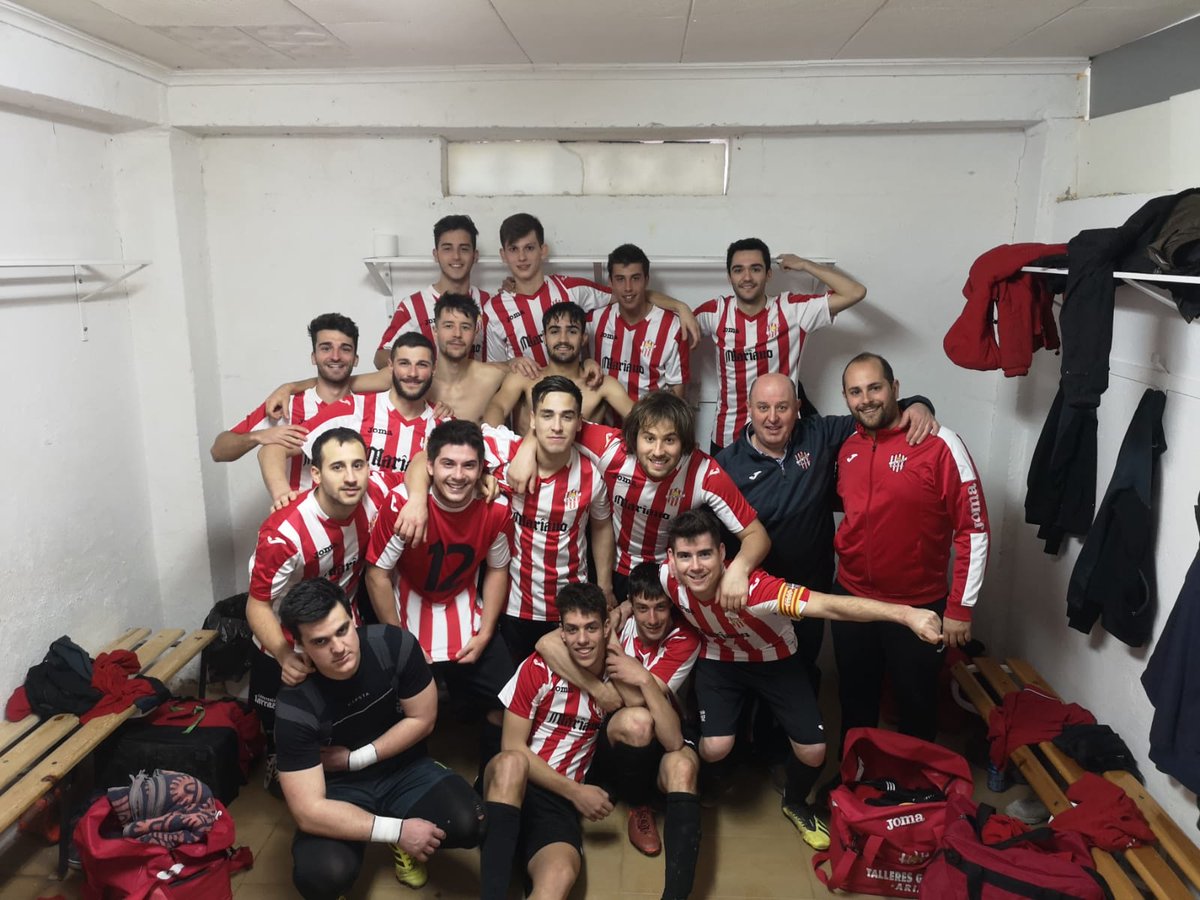 ud_ariza's tweet photo. La primera parte quitando los primeros 15 min y los fallos nuestros, se vio una de las mejores partes como locales. En la segunda toco sufrir hasta el último suspiro. Victoria muy importante que nos coloca a 8 del descenso. Seguimos luchando! Nadie dijo que fuera fácil. https://t.co/7lKzQgV5mv