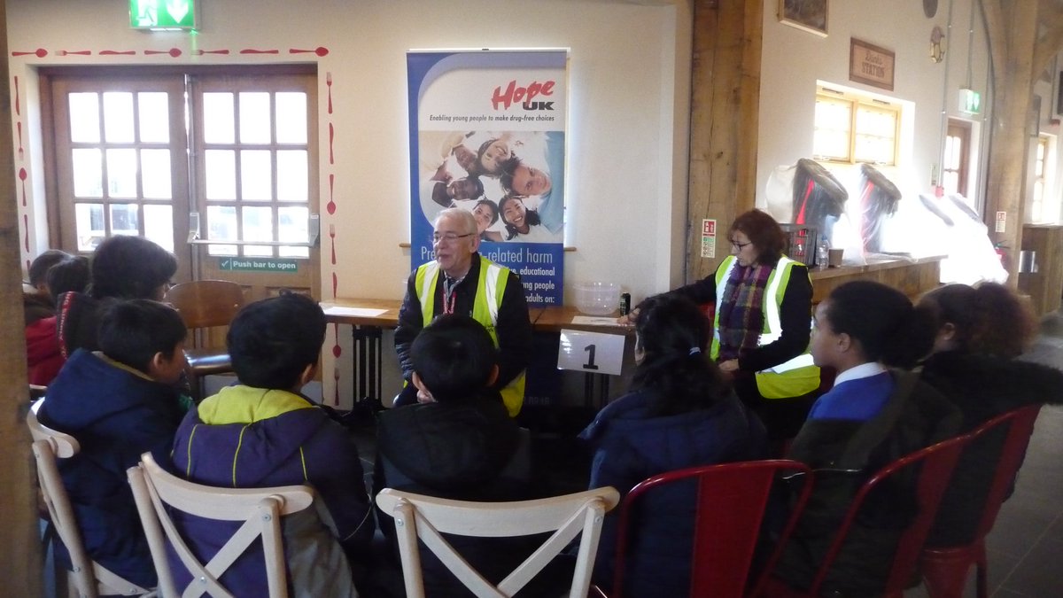 HopeukUK's tweet image. Another Junior Citizens in Kingston has come to an end - another 2,000 children have had drug education at Chessington World of Adventures!  We will be doing more work at the Ewell and Reigate Junior Citizens initiatives in March.