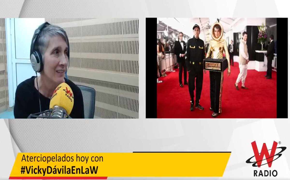 WRadioColombia's tweet photo. "El vestido costó 900 mil pesos, “pero es que “mariquis” tiene su trabajo” : Andrea Echeverri habló de su atuendo en la gala de los Grammy >>>>  https://t.co/lqCAAW99zD https://t.co/suE3kuCpi7