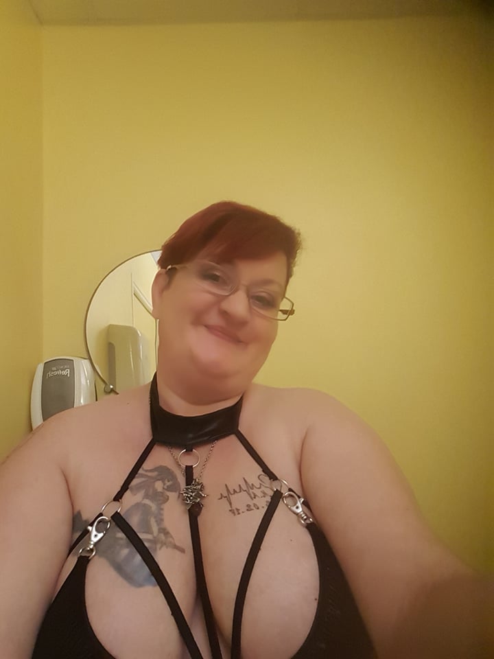 ChristelleR03's tweet photo. #tenue #soiree #SaintValentin #atoll #sauna #soireelibertine #couples #femmesseules #tenues #sexy #glamour https://t.co/COBbdF14lf