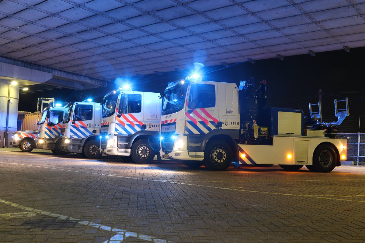 Het materieel van team transport van politie Rotterdam met dank aan <a href="/V_Kievit/">Vincent</a> #DAF #Rotterdam