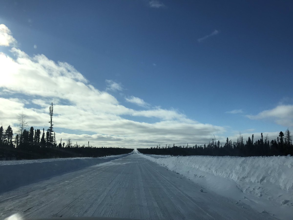 YvonneJJones's tweet photo. Sunday drive in the Riding-Loving the #TransLabradorHighway conditions are good-a little drifting snow in places- 456k the pickups purring! https://t.co/R4I6cIrsNy