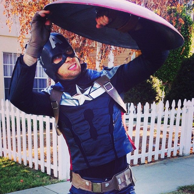 actioneventsla's tweet photo. Who needs an umbrella?
Not #CaptainAmerica!

Want this #Avenger to stop by your child's next #birthdayparty?

#ACTIONEVENTSLA
https://t.co/vVBDGAICgc 
818-669-3302

#liveactionentertainment #livecharacters #partyentertainers #losangeles  #wintersoldier #marvel #sfv #avengersparty https://t.co/viyWzJVA1W
