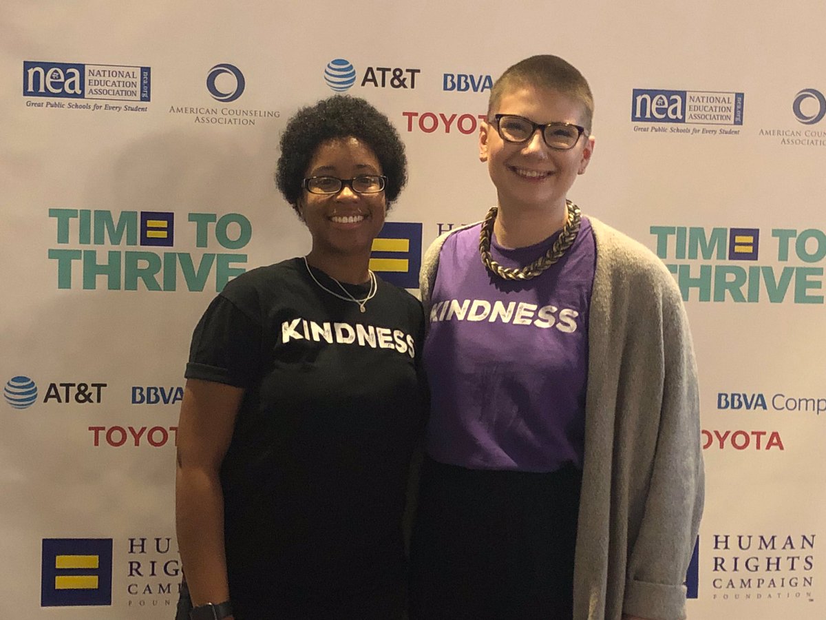 UprootAbuse's tweet photo. Ms. Chill &amp; Meghan brought some #BLOOM365 LOVE to the @HRC #TimeToThrive conference! #BloomItUp Safe and healthy relationships for ALL! #UprootAbuse https://t.co/es2UH64SsI