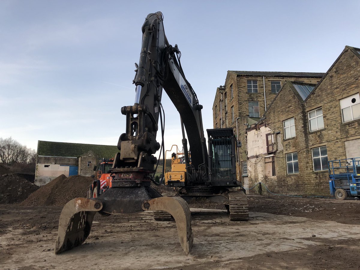 WhitcherWild's tweet image. Bat Low Impact Class Licence (BLICL) roof stripping prior to demolition. #blicl #naturalengland #bat #mitigation #ecology #demolition