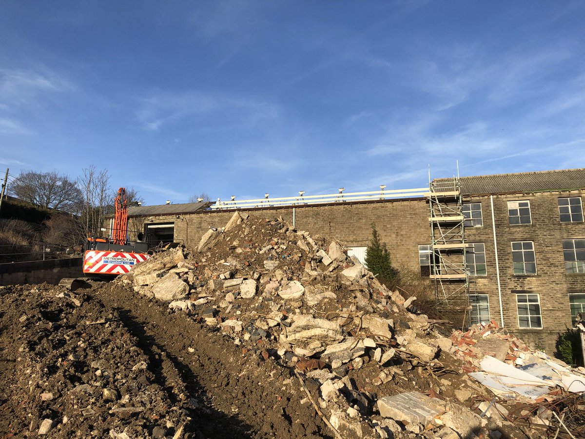 WhitcherWild's tweet image. Bat Low Impact Class Licence (BLICL) roof stripping prior to demolition. #blicl #naturalengland #bat #mitigation #ecology #demolition