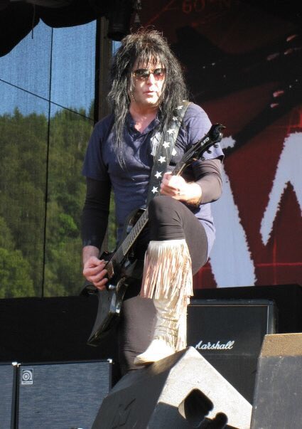 SCREAMXO1's tweet photo. IT GOOD TO BE BACK HELLIONS!! LET IT ROAR!! #WASPLIVE #DOMINATORTOUR #BLACKIELAWLESS #DOUGBLAIR  #MIKEDUDA  #WASPITUP #HORNSUP 🤘 #WASP4LIFE 💀💀 https://t.co/vPcxmEHle6