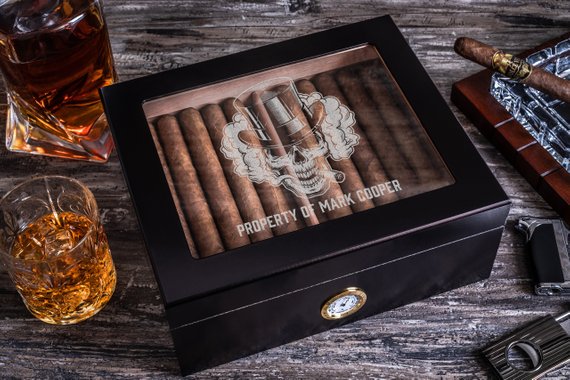 Glass top cigar humidor - Custom engraved humidor box is a great gift for groomsmen, friends, family members or your lovely one. #GroomsmenGift #BestManGift 
$37.95
➤ goo.gl/238kTg