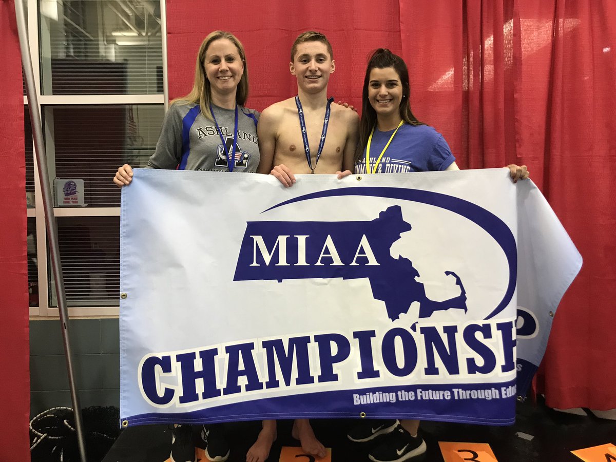 Clocker Swim & Dive tweet media