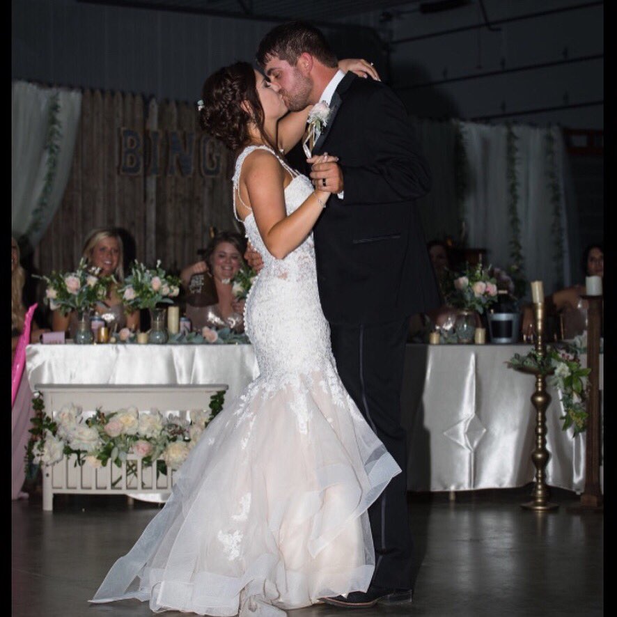 kandishop4's tweet photo. @ClayWalker I can’t wait to see you perform in deadwood SD tonight! Crossing my fingers you play “what’s it to you” as it is my husband (Aric) and I’s first dance at our wedding on 9.15.18! #loveistherythmoftwoheartsbeating 💕 https://t.co/uBhwX8j4L9