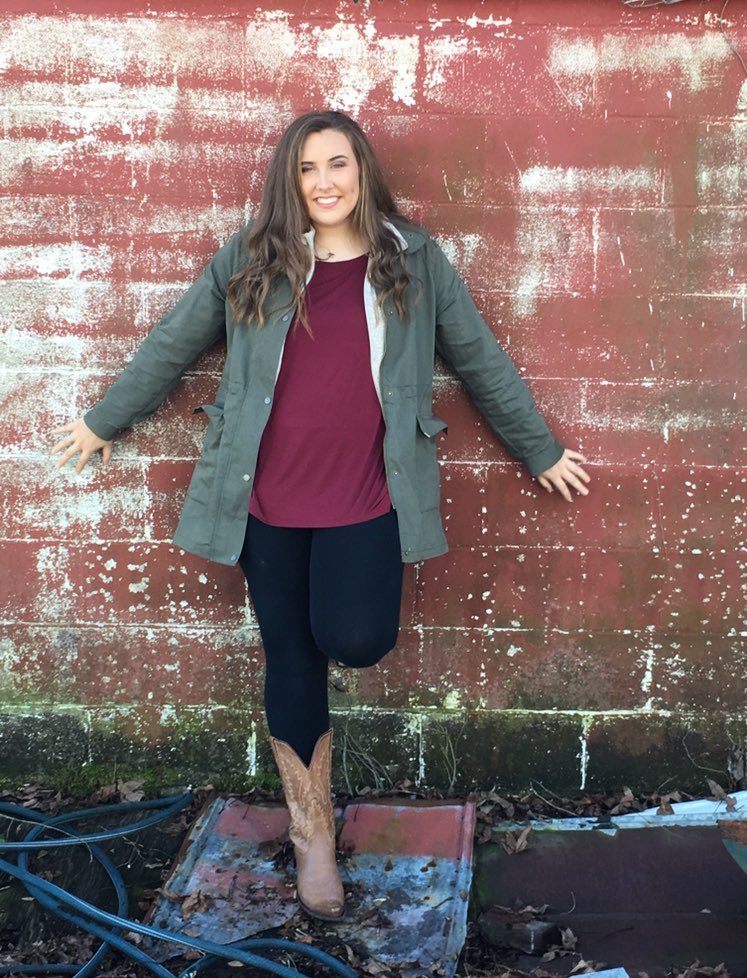 Contestant Spotlight
Lindsay Morris
Hey y’all! My name is Lindsay Morris. I am a senior at Cleveland High School. I am the Executive President of Student Council. I love doing plays, musicals, tanning, and hanging out with friends and family. Come out and see me on February 23rd!