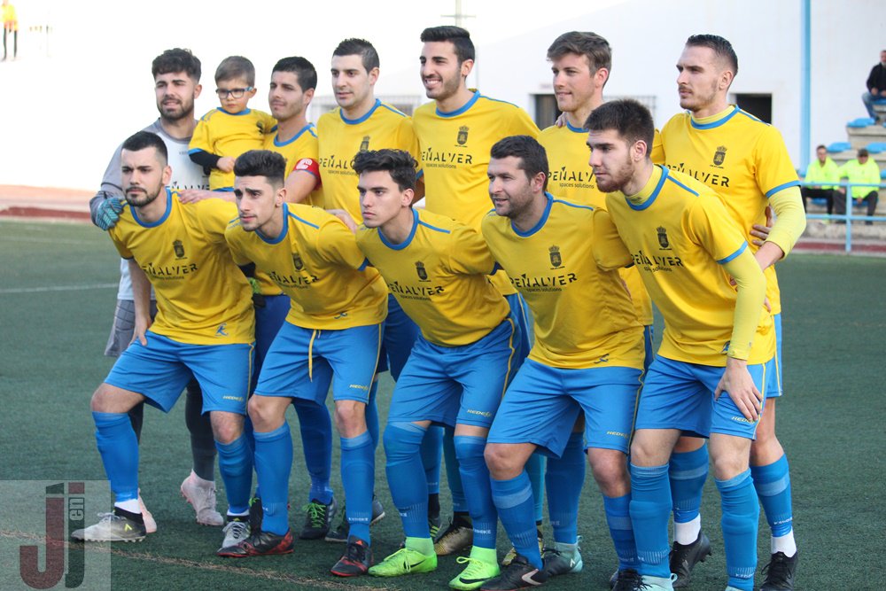 JaenenJuego's tweet photo. PRIMERA ANDALUZA/CRÓNICA/ @benjalguacil 
" @UDLaGuardia remonta el @cdtugia en el descuento (4-3)"
La info y declaraciones de Jorge Pegalajar y Amiguito, dentro ➡️https://t.co/RTZF7bQteu https://t.co/C1ilAdz4Vw