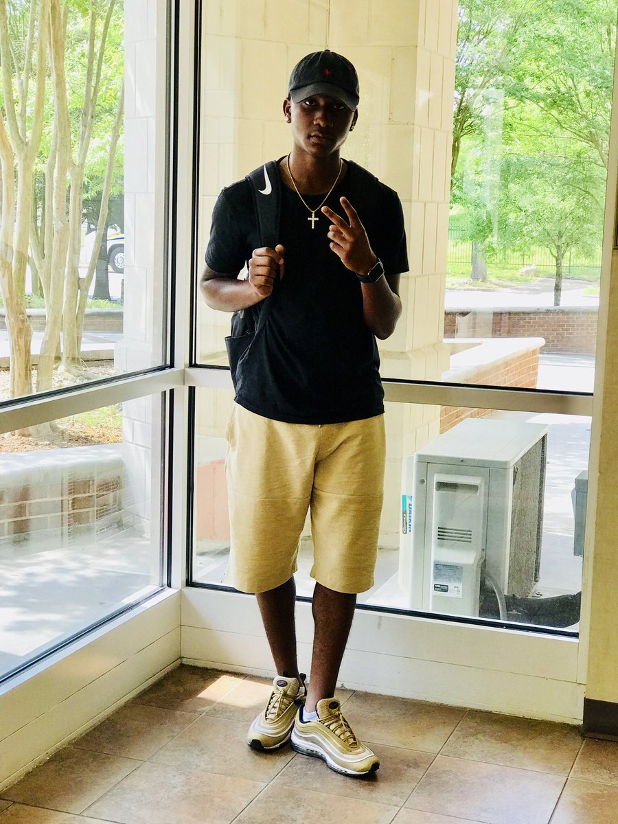Kobe M. Cox tweet media