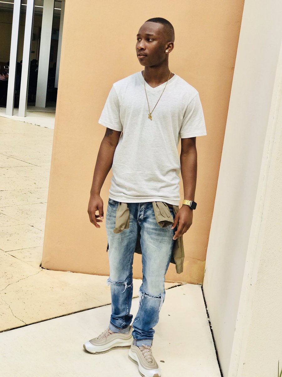 Kobe M. Cox tweet media