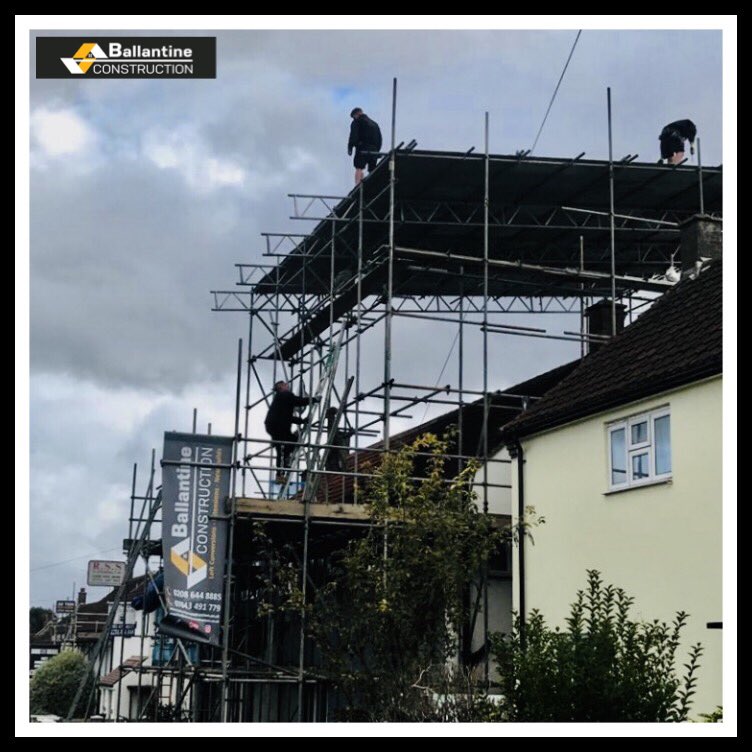 BallantineCLtd's tweet photo. Loft conversion &amp; 1st floor renovation in KT9 started. Turning this standard 3 bed house into a 5 bed (+ en-suite) family home ♥️ This is going to be such an incredible transformation 👏🏼 #ballantineconstruction #housetohome #rssscaffolding #tinhat #scaffolding #loftconversion https://t.co/BzES4L8dPv