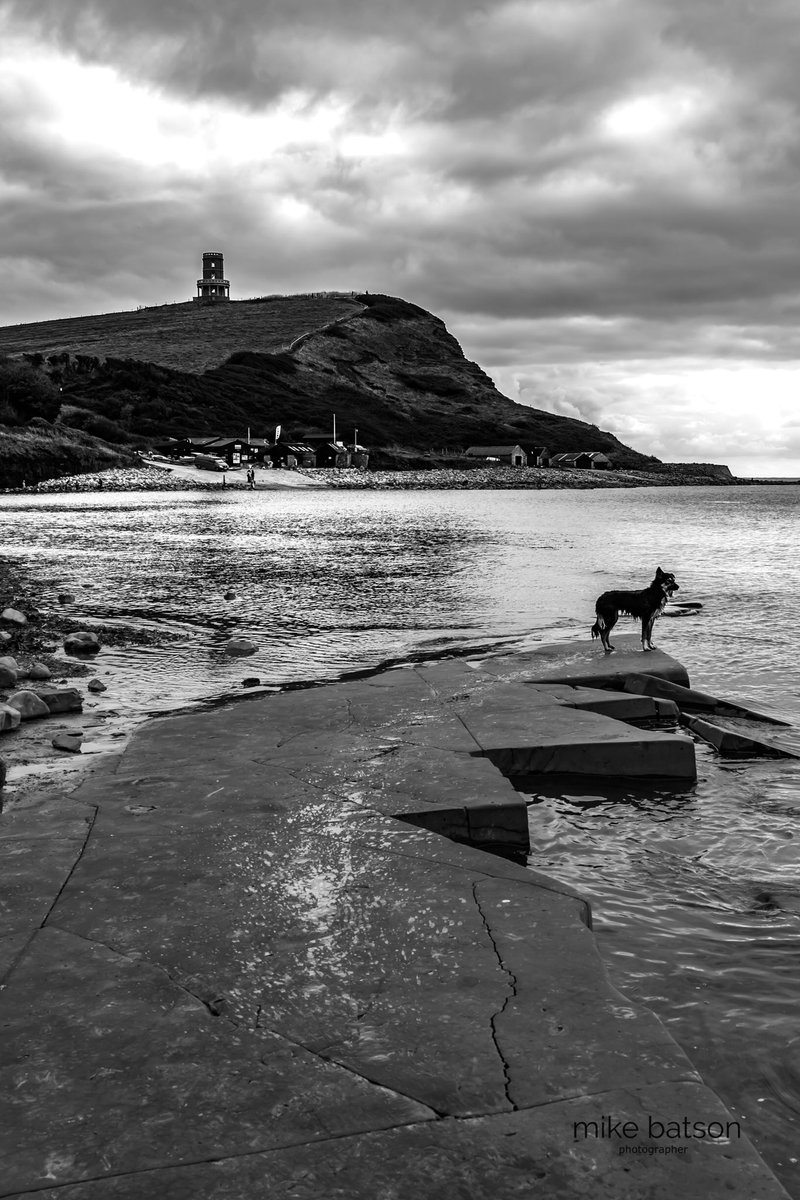 mikebatson5d's tweet photo. #throwback to Kimmeridge Bay in Dorset on an early Autumn Day. The tide was on its way in at this point so we left the beach to walk up to Clavell Tower which is now a #holidayrental #kimmeridgebay #dorset #clavelltower #blackandwhitephotography #travel #explore https://t.co/BOsOaCdier