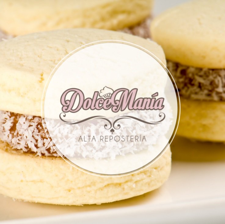 ccllanomall's tweet photo. Todos necesitamos endulzar nuestros días, y para ello los mejores postres de la ciudad los tiene @dolce_mania_cakes ¡Haz tu pedido ya!
#Cakes #Dulces #Meriendas #Break #Cakemash #Cakestyling #dulceria https://t.co/tgZvALtBt2