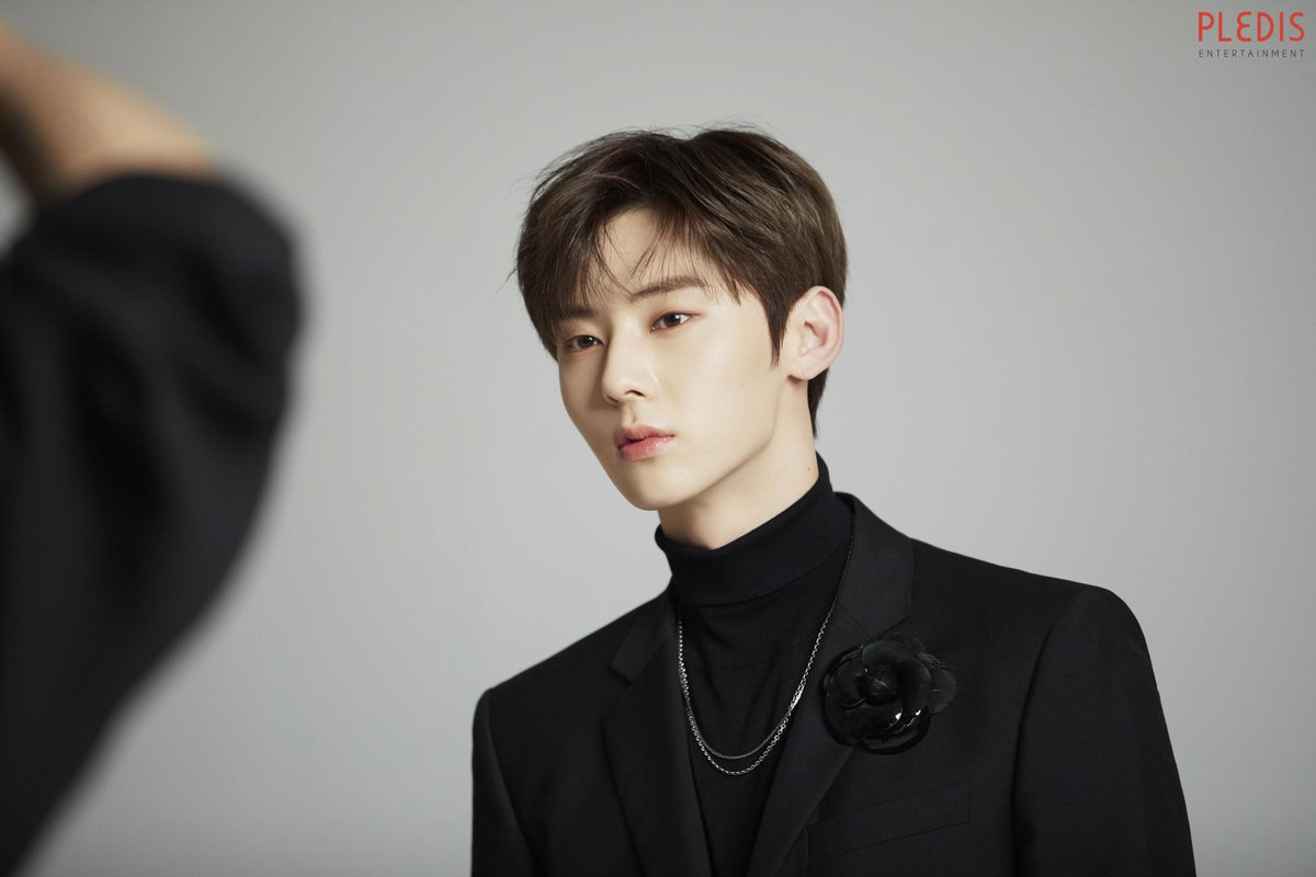 뉴이스트_wardrobe 🍂 tweet media