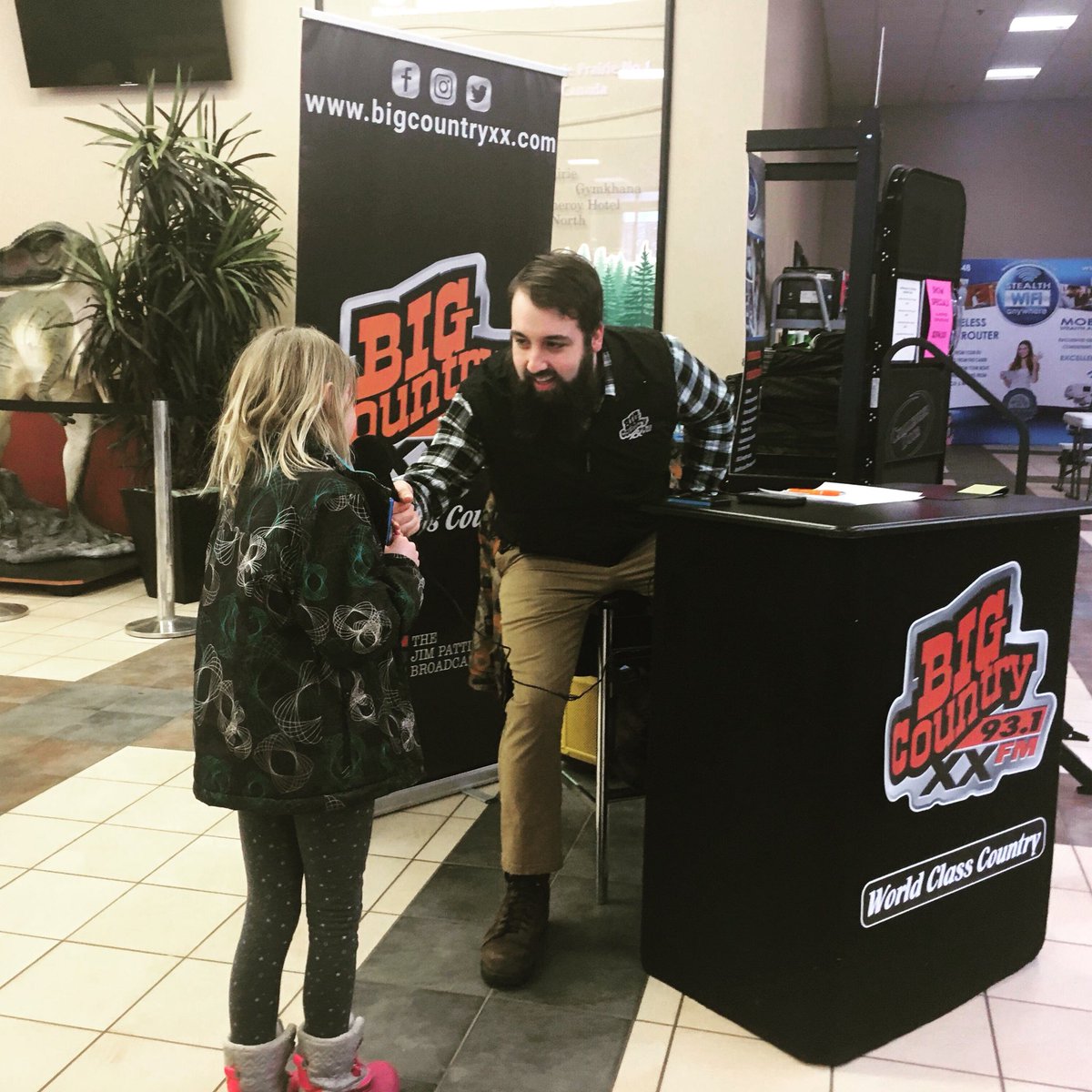 DrPatchbeard's tweet photo. #RadioDad #LiveReport #NotMyKid https://t.co/CCSW0F8dqk