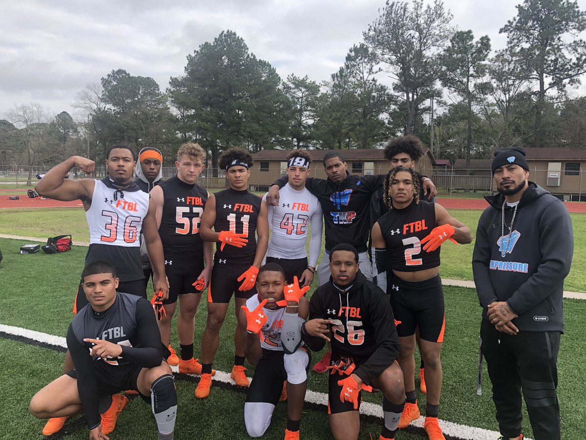 HendersonBoiz's tweet photo. 💎💎#TXPRESSURE TAKEOVA at the @UAFootball @AllAmericaGame camp‼️Great work today fellaz @KJS8_ @KevinDa90985478 @ricky_rich_48 @Camstone_2 @cpw_3 @CardooSantanaa @Cam_oliver05 @lil_jojo_bruh @_EricRodriguez1 @TJThomas5K @PielleiH #10Deep #WeGotThatDrip💧@ZOE_SPORTS @LiveeAt5💎💎 https://t.co/iaoUQBo2N7
