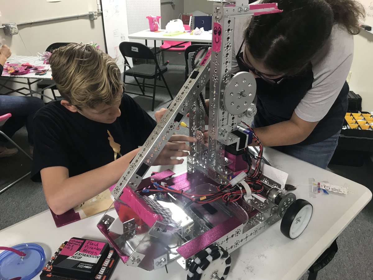 plaidpiranhas's tweet photo. Friday was a Teacher Workday ... know what that means?  
Robot Workday! 😀👍  Getting it done in the 321! 
#STEMSquad #FIRSTInspires 
#BragYourBot 
Thank you @LockheedMartin for your support of our team and FIRST! 
#EWeek2019 @FTCTeams https://t.co/qgTnDu5de0