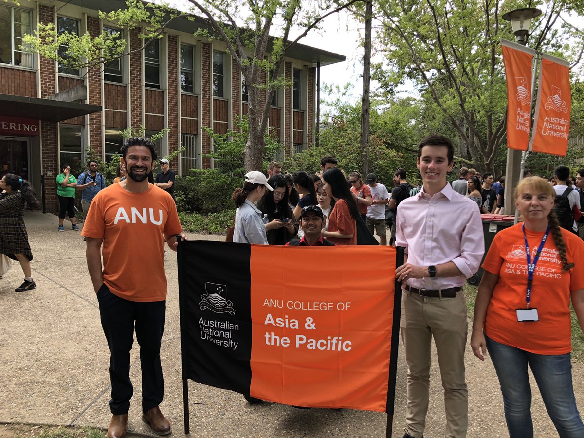 msodwyer's tweet photo. And coming in with the bright orange is @MichaelSWesley Dean is @ANUasiapacific leading all our new CAP students. ようこそ! https://t.co/jPaqrv8igf