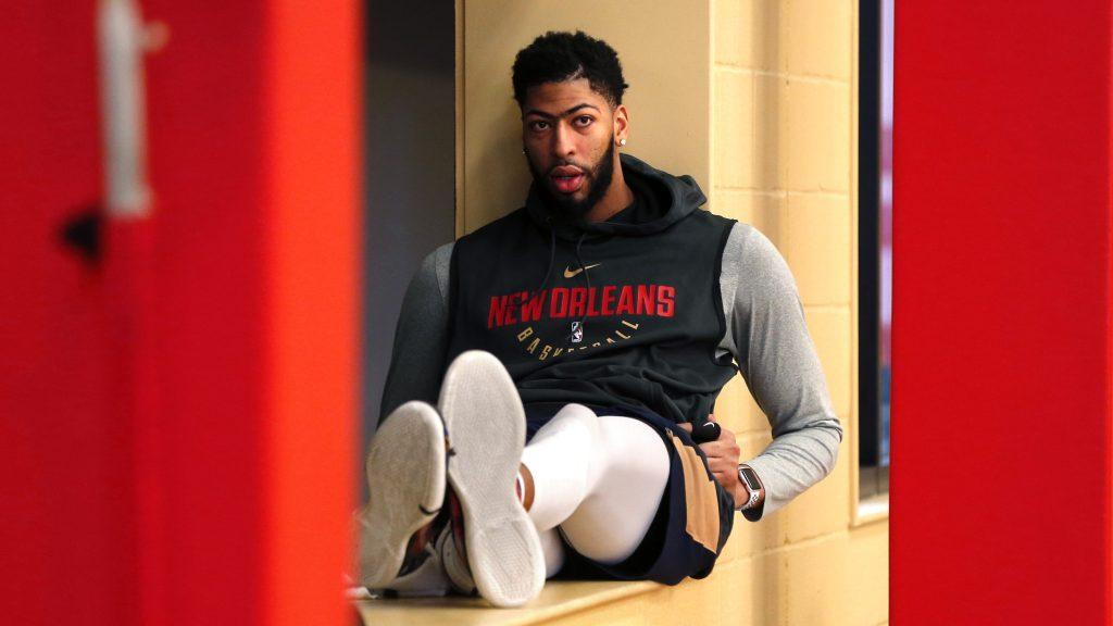 打全明星又傷了?一眉哥返回更衣室照片流出,下半場還會打嗎?-黑特籃球-NBA新聞影音圖片分享社區