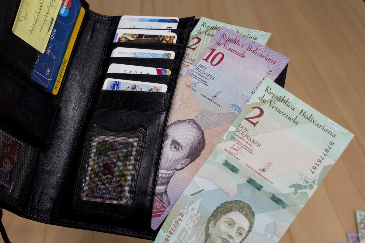 CronicaUno's tweet image. Según el economista Ronald Balza, es más fácil revertir la pobreza de ingresos que tratar de revertir la pobreza estructural, la cual se profundiza en el contexto venezolano.  | Vía Reymar Reyes Moncayo goo.gl/YPNGN4

#ContenidoInteractivo youtu.be/aLxJM9_yCOc